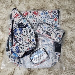 Vera Bradley Sea life lighten up adventurer travel bundle